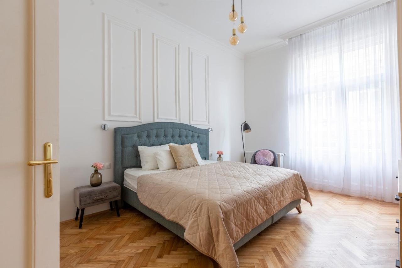 Glamorous Modern Apartment In The Hearth Of Budapest Eksteriør bilde